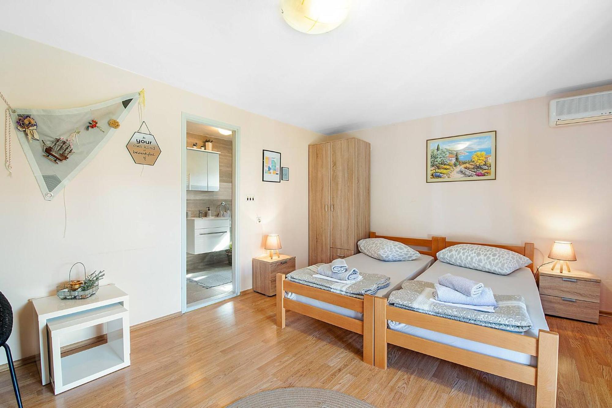 Apartments Nena Бродарика Екстериор снимка