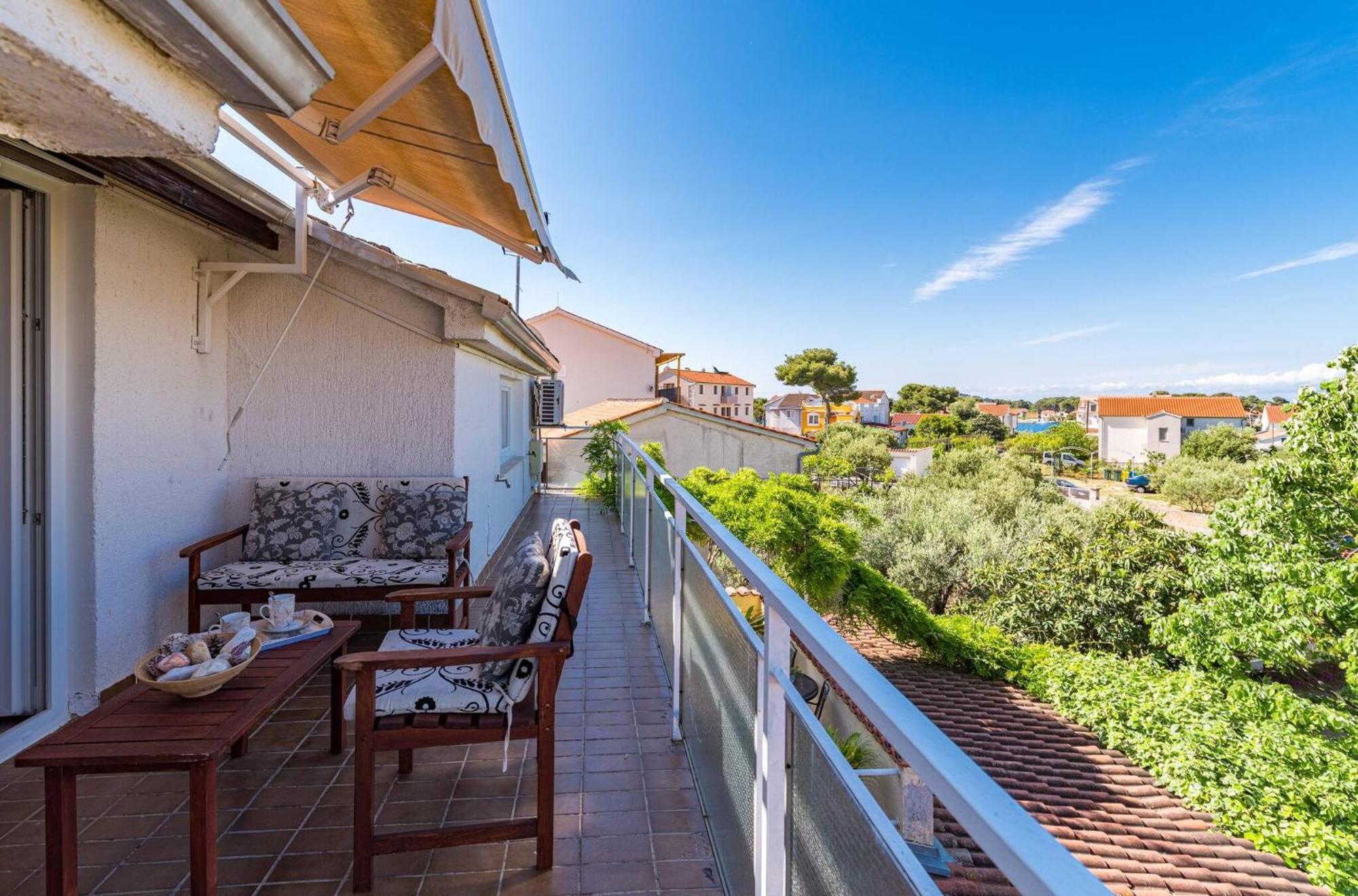 Apartments Nena Бродарика Екстериор снимка